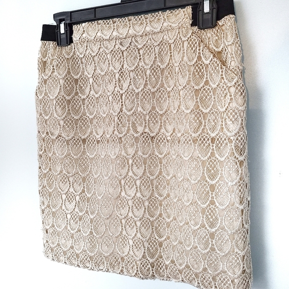 Harvey Faircloth Gold Metallic Eyelet Lace Silk Mini Skirt Size 4 - Picture 2 of 7